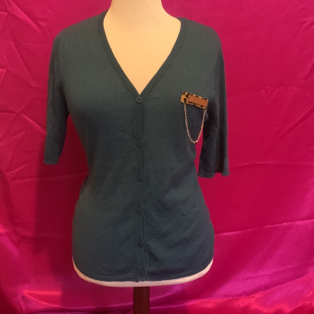 Light weight blue three-quarter length sleeve cardigan by various size m